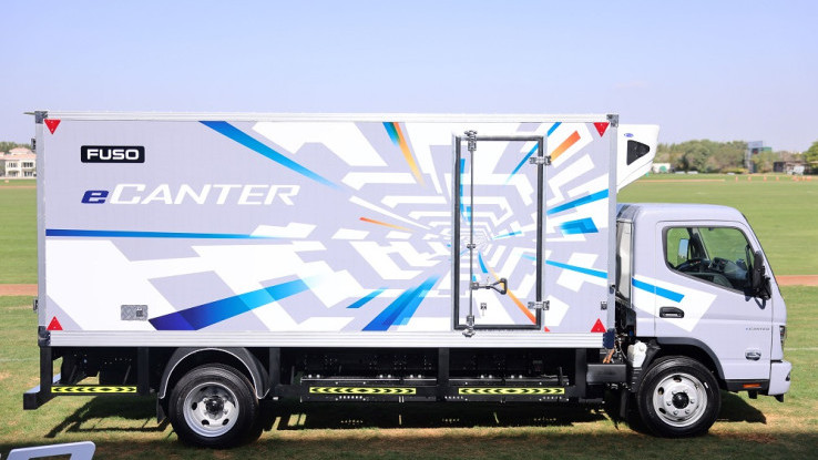 Pengantaran Logistik Bebas Emisi, Mitsubishi Fuso eCanter Mulai Dipasarkan di UEA