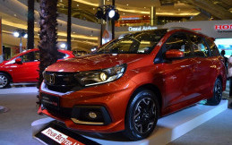 Galery Foto New Honda Mobilio RS