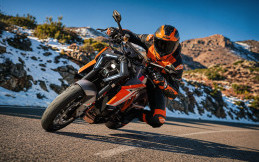KTM 1390 Super Duke RR 2026, Evolusi Hypernaked Paling Ekstrem