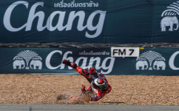 Kecelakaan Parah, Lorenzo Tidak Turun Balap MotoGP Thailand   