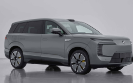 Denza N8L Diperkenalkan, SUV Plug-in Hybrid Ini Siap Tantang Segmen Premium Enam Penumpang