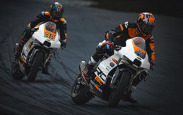 Tawarkan Cita Rasa MotoGP, KTM RC 8C Siap Meluncur Terbatas