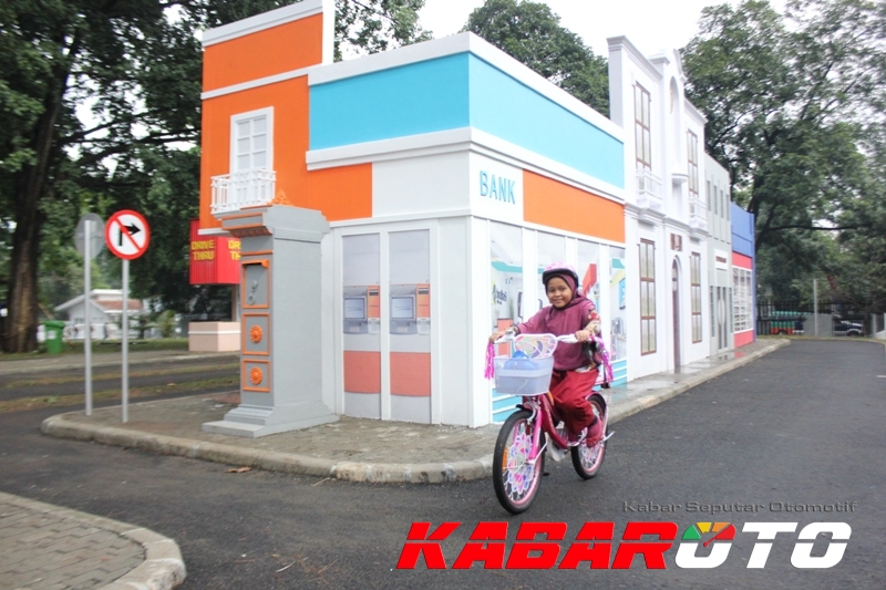 Bermain dan Belajar di Taman Lalu Lintas Bandung yang Baru Diresmikan Toyota