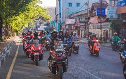 Komunitas Motor Makassar Silaturahmi dan Edukasi Perawatan Kendaraan