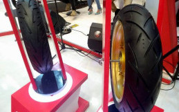 FDR Luncurkan Ban Radial Terbaru Blaze RS dan Blaze RX di Telkomsel IIMS 2019