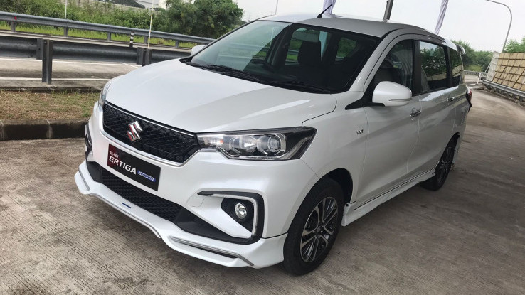 Simak Perbedaan Sistem Hybrid pada Suzuki Ertiga dan Toyota Veloz