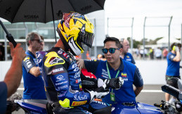 Cetak Regenerasi, Aldi Satya Mahendra Bagikan Motivasi Balap ke Para Pelajar di Bali