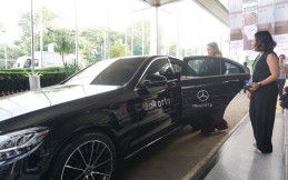 Wah, Mercedes-Benz Jadi Kendaraan Antar-Jemput di Art Jakarta 2019