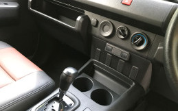 Punya Mobil Matik, Perawatan Berkala dan Rutin Mengganti Oli Mesin