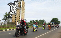 Honda Ajak 70 Bikers Rasakan Sensasi Mengendari All New CBR250RR