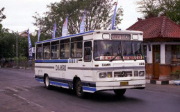 Kenangan Bus Damri Goyobod yang Gunakan Mesin Depan dari Mercedes-Benz
