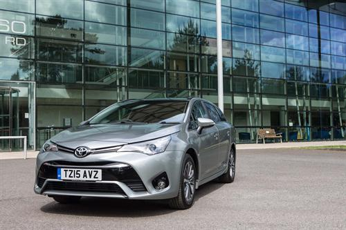 Toyota Hentikan Produksi Avensis?