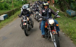 Peduli Terumbu Karang, Komunitas Royal Enfield Touring Sambil CSR