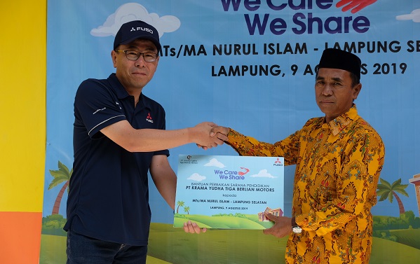 PT KTB Bahu Membahu Perbaiki Sekolah Rusak Akibat Tsunami Selat Sunda