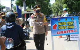 Polda NTB Gelar Rapid Test Drive Thru untuk Pengendara Roda Dua