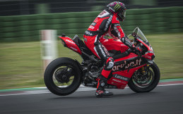 Ada Kabut, Ducati Panigale V4 Sulit Dioptimalkan