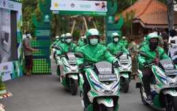 Dorong Pemulihan Ekonomi, Kemenhub Ajak Mitra Grab Vaksinasi 