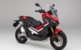 Skuter Petualang Honda X-ADV Meluncur di Jepang