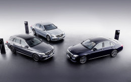 Mercedes-Benz Hadirkan Model C dan E Class Hybrid Plug-In Bermesin Diesel