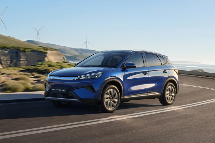 BYD Atto 3 Evo Resmi Meluncur, Cas 25 Menit Tembus 510 Km