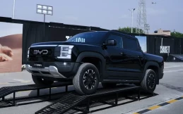 BYD Shark Jadi Pikap Hybrid Pertama BYD, Dibanderol Mulai Rp877 Jutaan