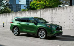 Rayakan 25 Tahun, Toyota Highlander Edisi Khusus Meluncur