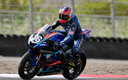 Pertama dalam Sejarah, Faerozi dan Wahyu Nugroho Podium Bareng di Kelas 600 cc ARRC Mandalika 2025