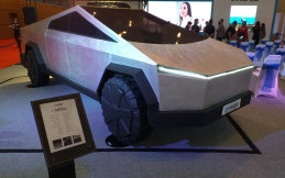 Tambah Koleksi, Bamsoet Sudah Pesan Tesla Cybertruck 