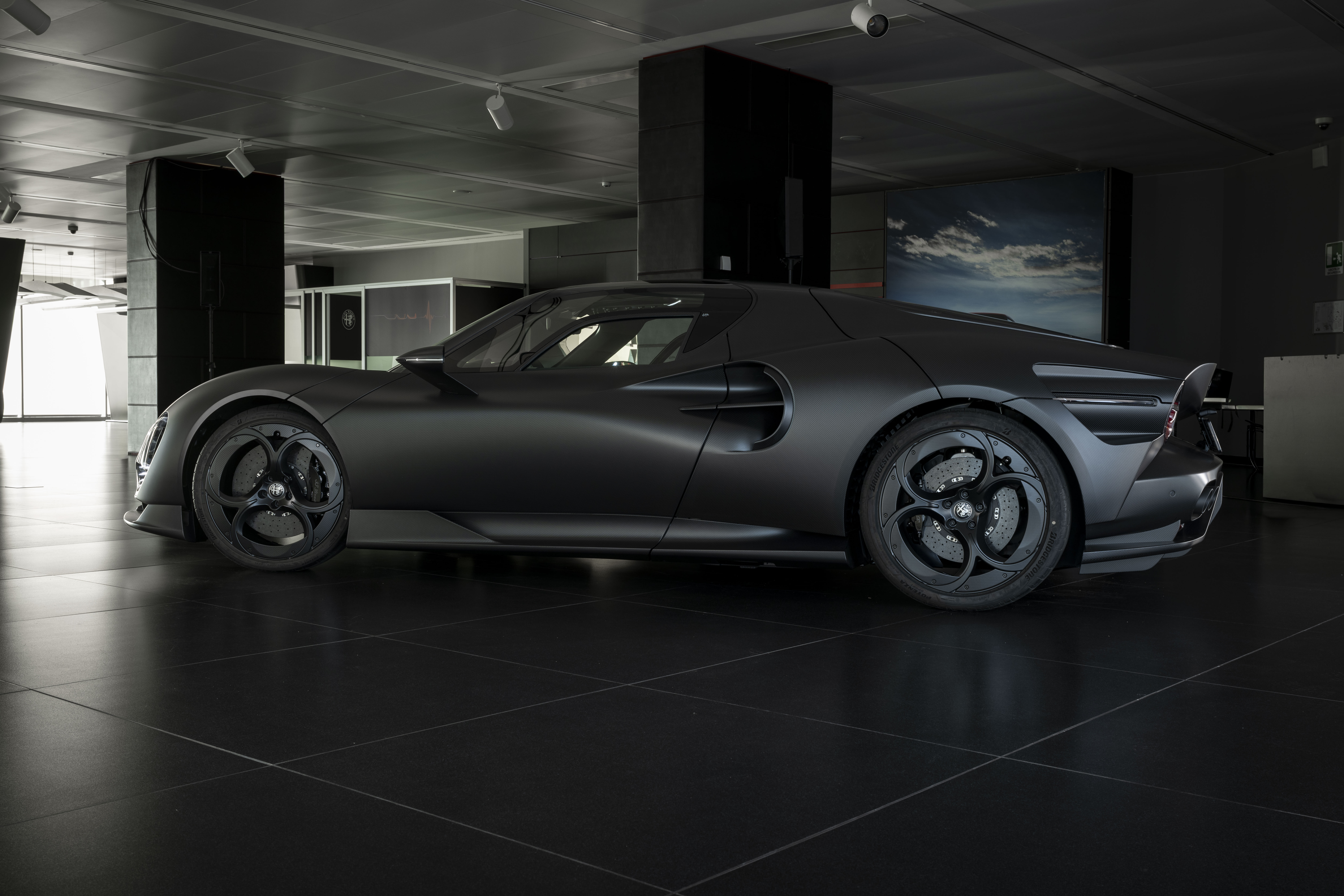 Alfa Romeo 33 Stradale Perla Nera
