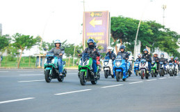 Begini Kegiatan Ramadhan Perkumpulan Motor Listrik Alva Owners Club