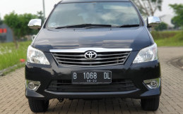 Review Mobil Bekas - Toyota Kijang Innova 2012