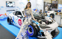 Toyota 86 Batik Mega Mendung Pamerkan Budaya Indonesia di Jepang