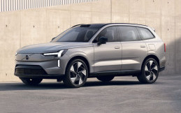 Produksinya Sudah Selesai, Pesanan Volvo EX90 Membludak 