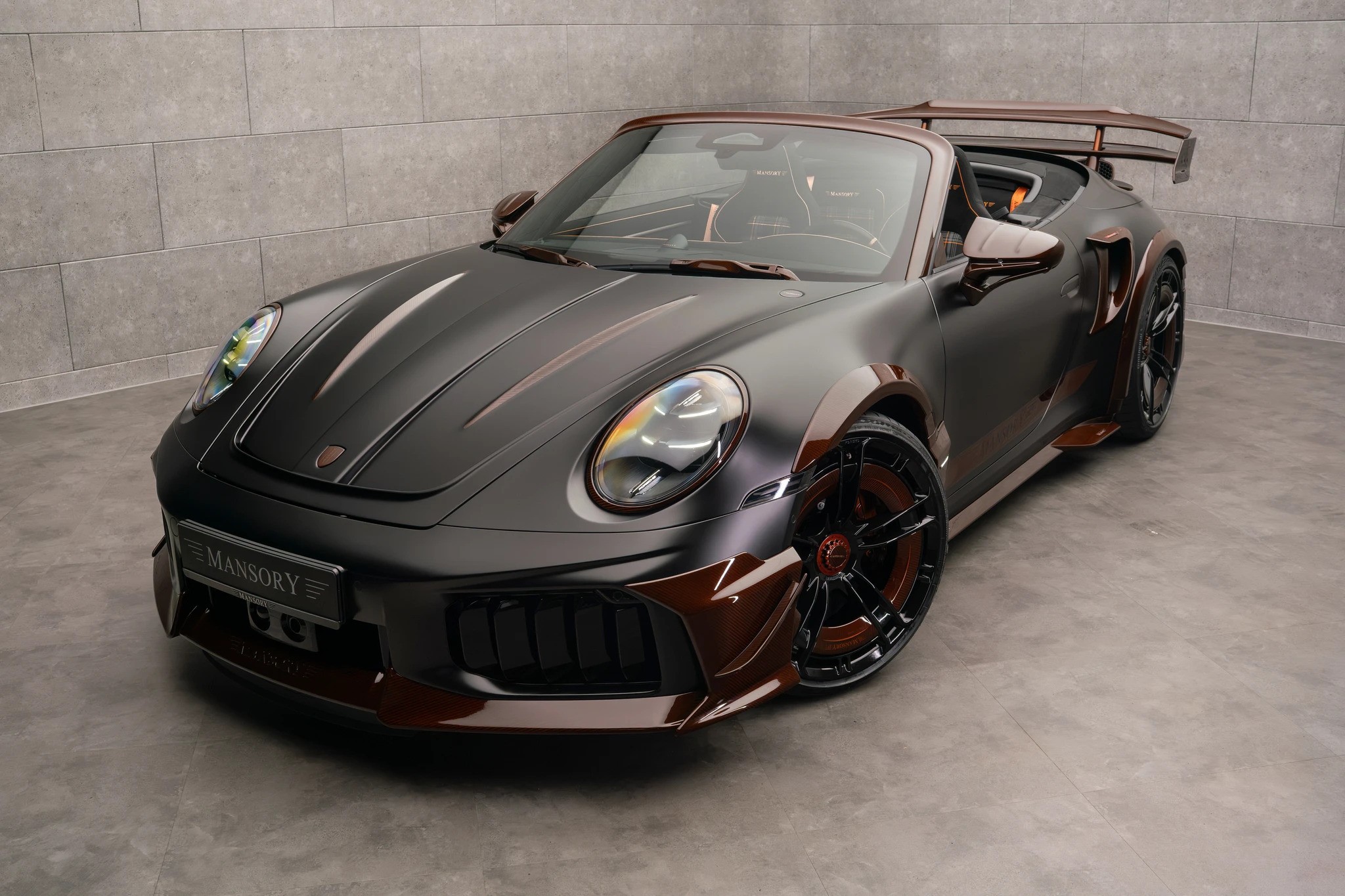 Porsche 992.2 Turbo S Cabriolet Hasil Modifikasi Mansory, Hadirkan Program Softkit