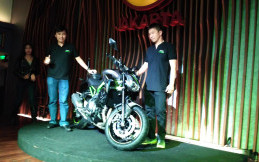 Kawasaki Z900, Supernaked yang Terfokus Pada Rider, dengan Power dan Handling yang Luar Biasa Seimbang