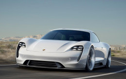 Ludes Dipesan, Porsche Taycan Siap Saingi Pamor Tesla