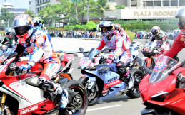 Pembalap Federal Oil Geber Ducati Panigale di Jakarta