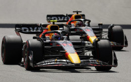 Red Bull Racing Mulai Tunjukan Kehandalannya, Upgrade Mercedes-AMG Petronas Bikin Kejutan
