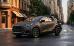 Toyota C-HR GR Sport Tampil Menawan di Perayaan Satu Dekade