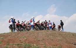 Doyan Enduro Pakai Motor? Ini Saran dari Instruktur Keselamatan