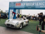 Mercedes-Benz 300 SLR Ikutan 1000 Miglia Experience UAE
