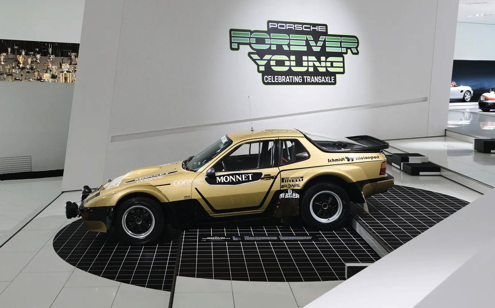 Porsche Gelar Pameran 