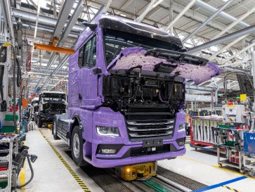 MAN Sukses Produksi 1.300 Unit Truk Listrik Dalam Setahun