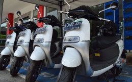 Ada Rental Motor Listrik Berbasis IoT Nih di Jakarta, Pake Viar Q1