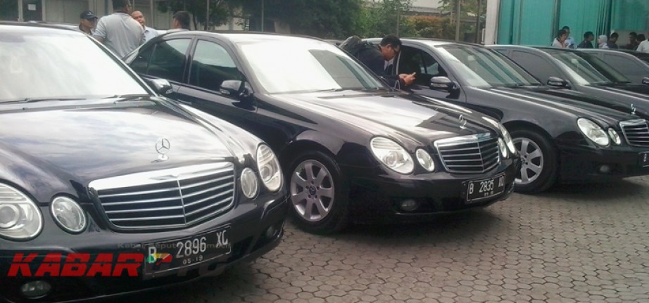 PT Blue Bird Tbk Adakan Bazaar Mobil Bekas Berkualitas