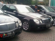 PT Blue Bird Tbk Adakan Bazaar Mobil Bekas Berkualitas