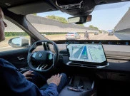 BMW Rilis BMW Maps dengan Driver Assistance di Operating System X