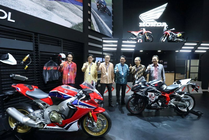 AHM Hadirkan Jajaran Big Bike dan Premium Bike Honda di GIIAS 2017