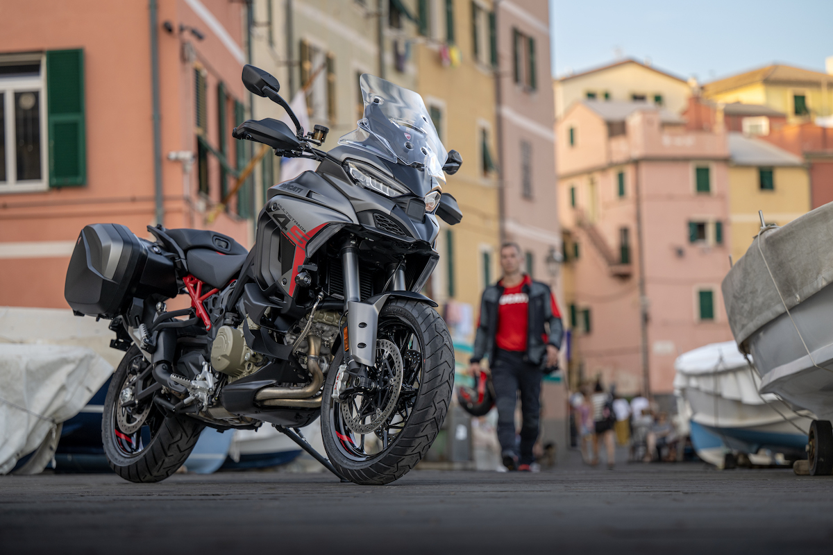 Ducati Multistrada V4 S Grand Tour, Motor Touring 