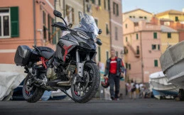 Ducati Multistrada V4 S Grand Tour, Motor Touring 